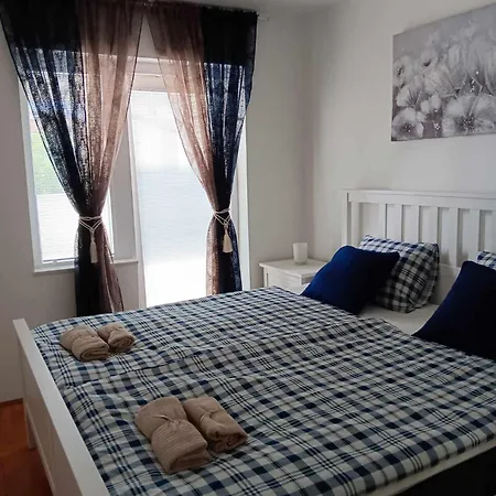 Lejlighed Apartmens Kika